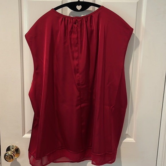 Calvin Klein Red Twist Neck shell 2X - Picture 5 of 6